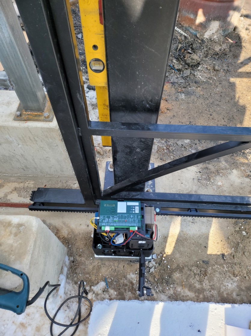 92e3ba3f70704cac76cc8ca2664782c4_1677883897_3334.jpg