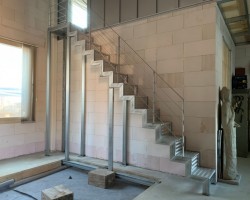 공세리 금속 계단